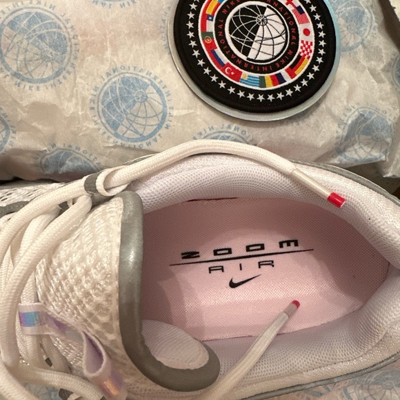 RARE Nike Spiradon international flags One World Air Zoom Max - Picture 12 of 16